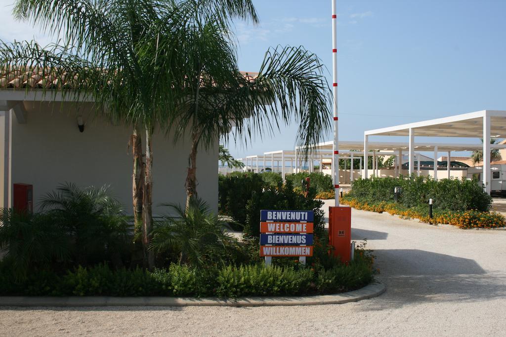 Hotel Camping Luminoso Punta Braccetto Exterior foto